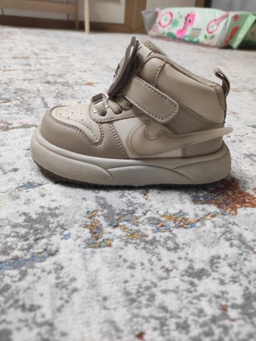 Ботинки на флисе 22 р