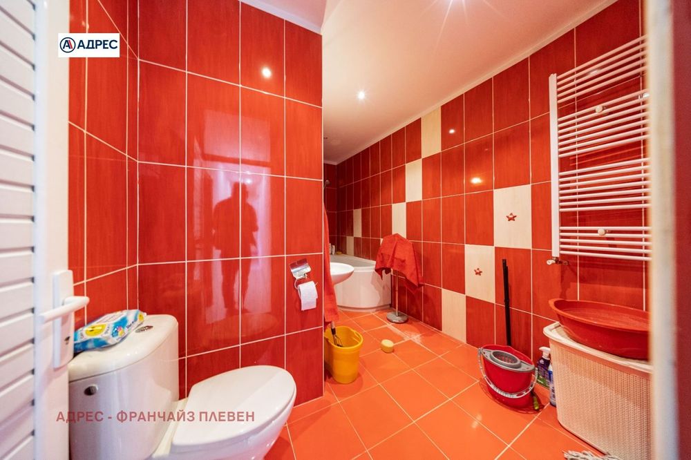 3-стаен в Плевен-Широк център площ 81 цена 120000