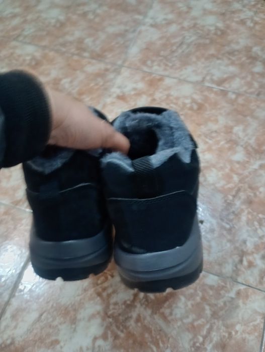 Страхотен модел  ватирани боти,естествена кожа италиански ботуши