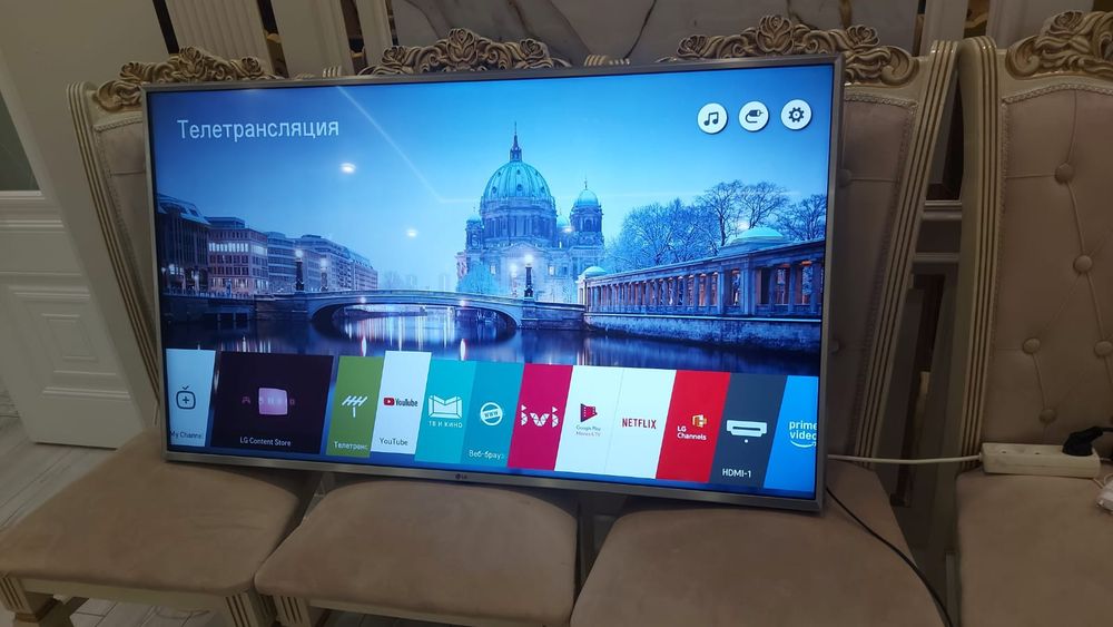 Срочно продам . LG.   Смарт тв диоганаль 49д