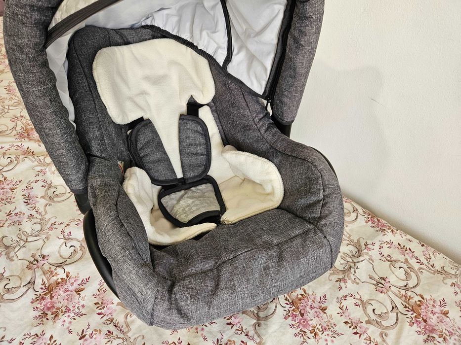 Бебешка количка Lorelli Mia 3 в 1