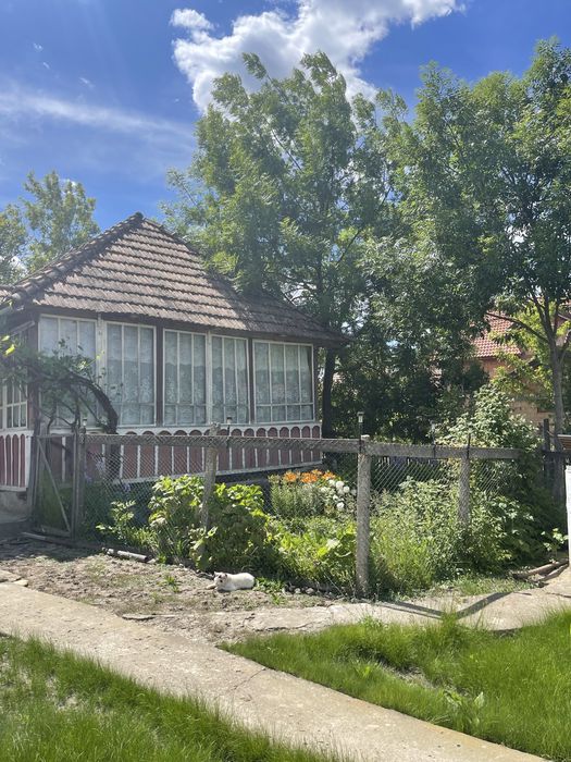 Casa de vanzare cu gradina aproape de Cluj si Bistrita