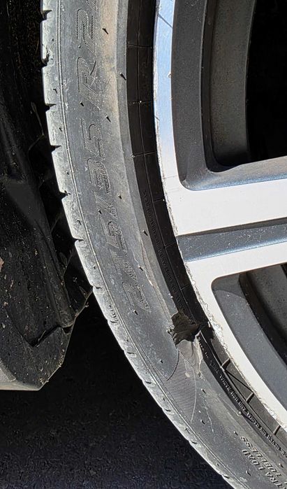 Оригинални 22" джанти BMW Individual Style 746 I (5x112) за X5 G05 / X6 G06 + Гуми
