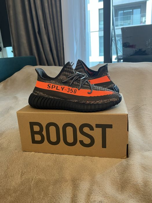 yeezy 350 V2 beluga