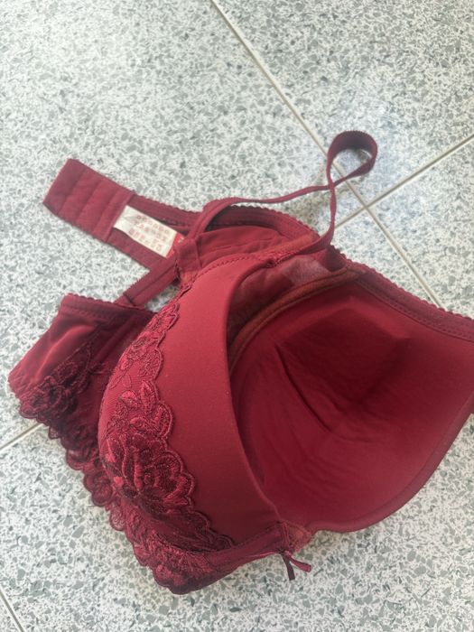 Сутиен триумф червен