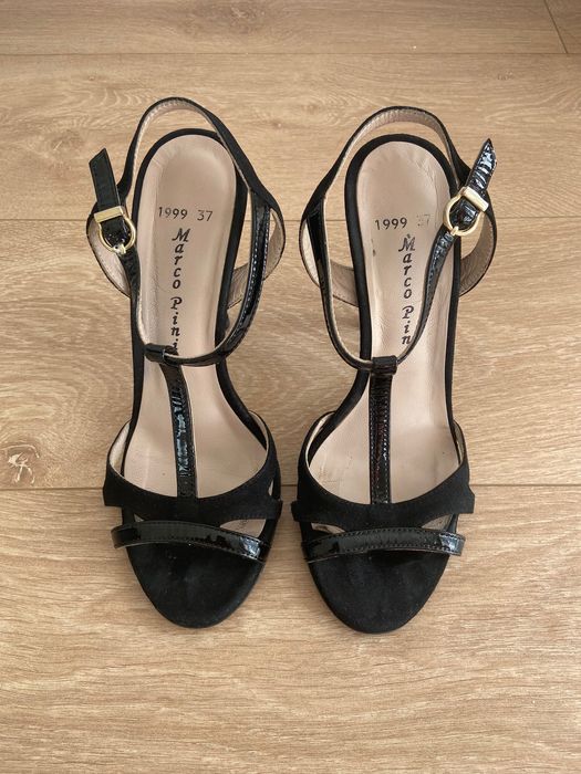 Босоножки летние черные