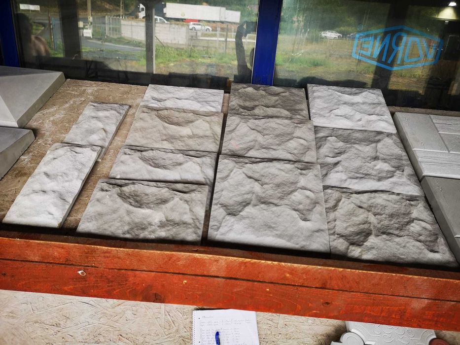 Pavele,borduri,placari garduri beton