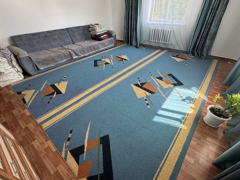 Продам 2 ковра ~4 метра в длинну