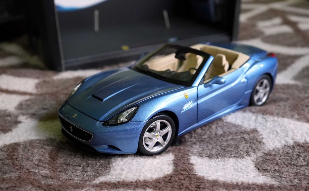 Ferrari California Elite 1/18