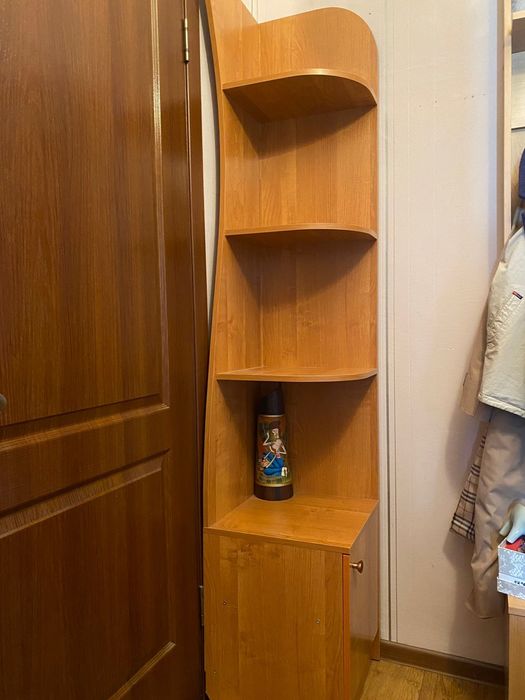 Продам стеллаж угловой