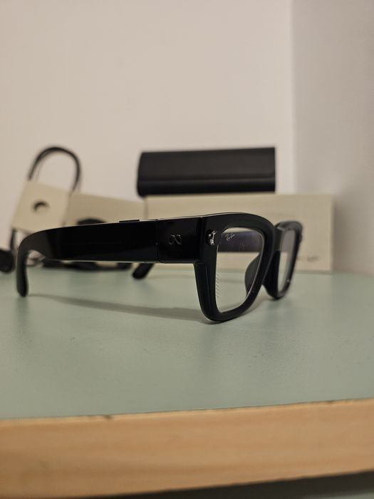 Ray-ban meta display + HiBLOKS