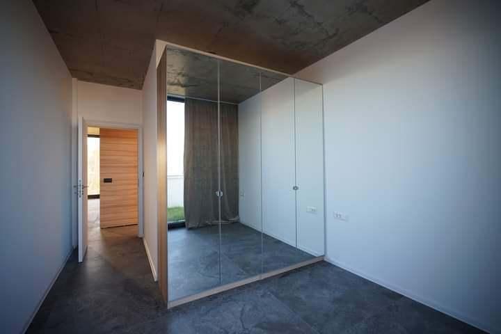 Дава се под наем Тристаен апартамент в София, Горубляне - 120 кв.м за 1594.77 € - Снимка #6