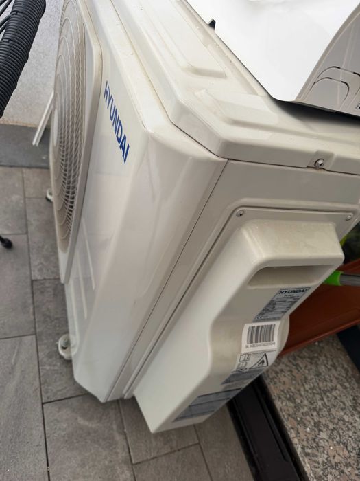 Aer condiționat Hyundai Multi Split – 2 unități interioare + 1 unitate exterioară – folosit 1 an - pret 2500