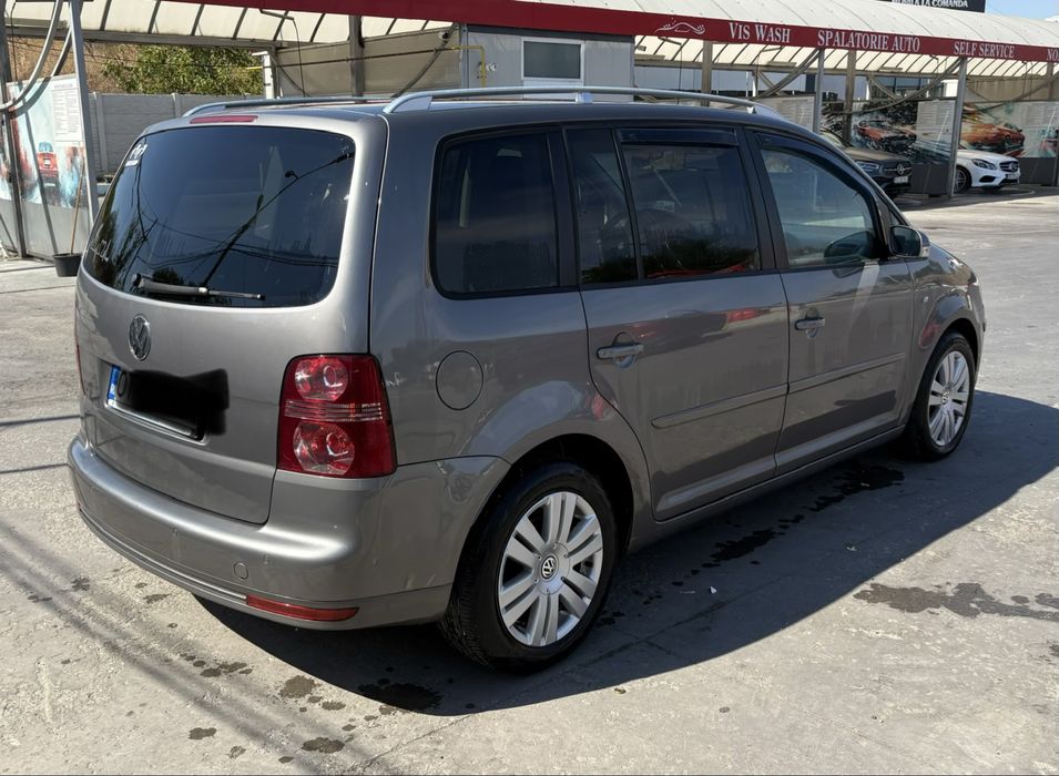 VOLKSWAGEN Touran 2008 — imagine 3