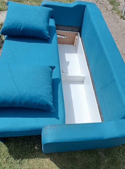 Canapea extensibila cu spatiu depozitare