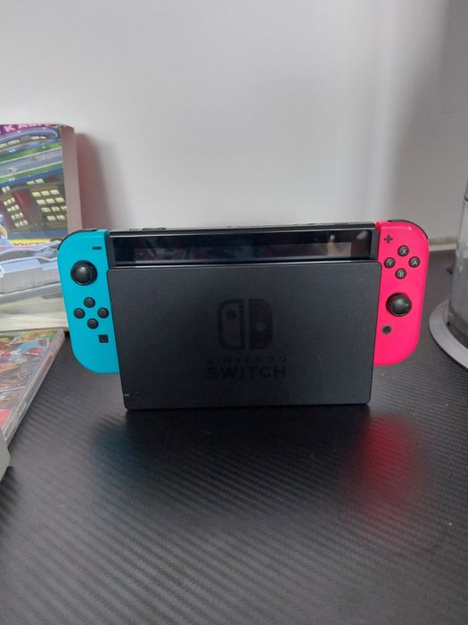 Consola Nintendo Switch Full Box + 2 Jocuri (Mario Odyssey, Minecraft) Stare Impecabilai