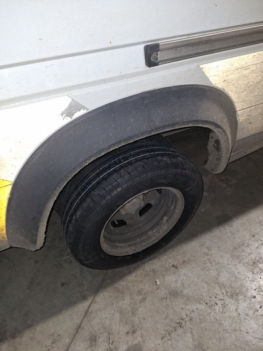 Vând LT 46 în stare foarte bună