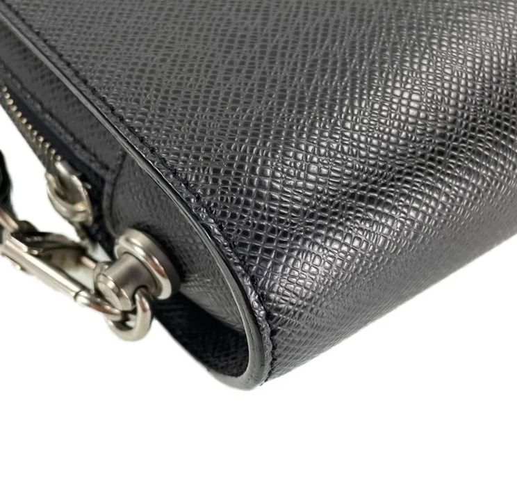 клатч Louis Vuitton Taiga Baikal Leather