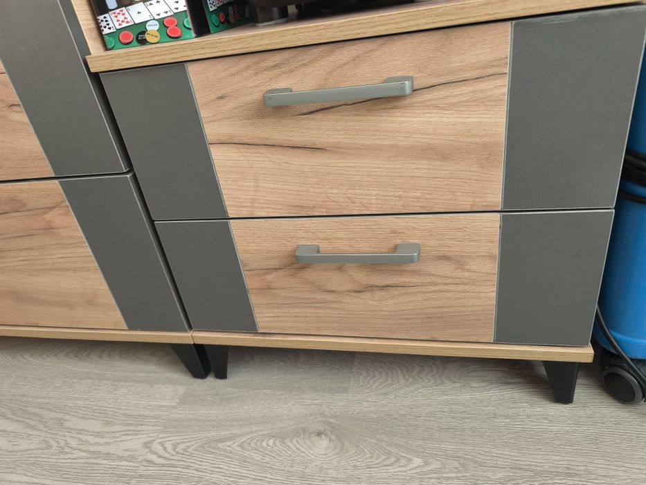 Продам спальную мебель.