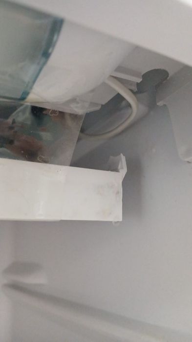 Продам не рабочий холодильник Бирюса