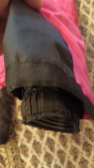 De vânzare costum de  ski