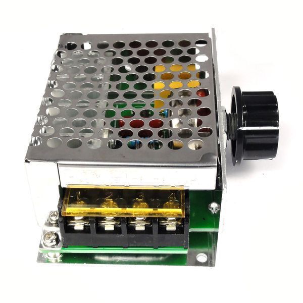 Регулатор на напрежение до 4000W и 230V