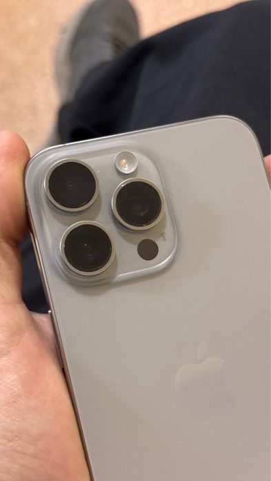 iPhone 15 Pro Max