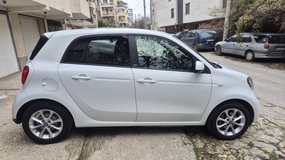 Електричрски автомобил ФорФоур