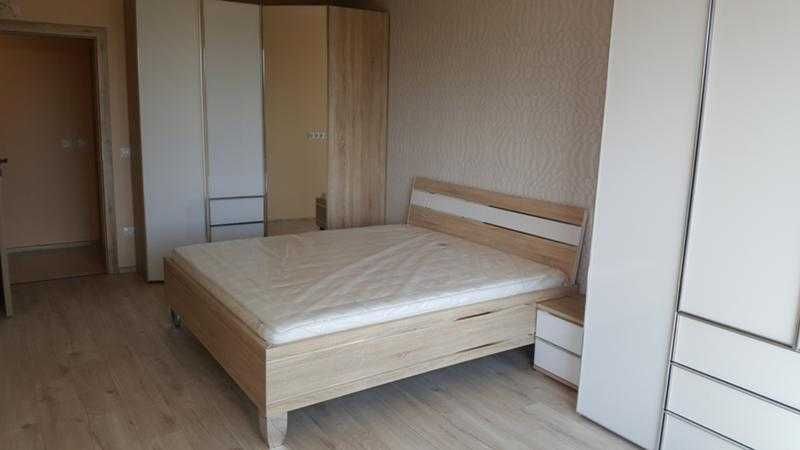 Продава се Тристаен апартамент в София, Изгрев - 108 кв.м за 2176 €/кв.м - Снимка #4