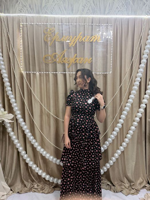 Платье вечернее .