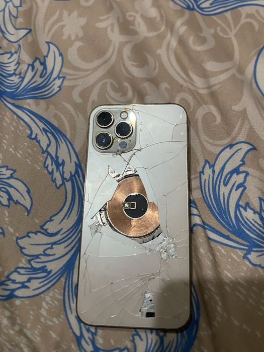 iPhone 12 про макс