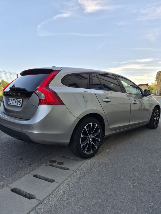 VOLVO V60 2011 — imagine 3