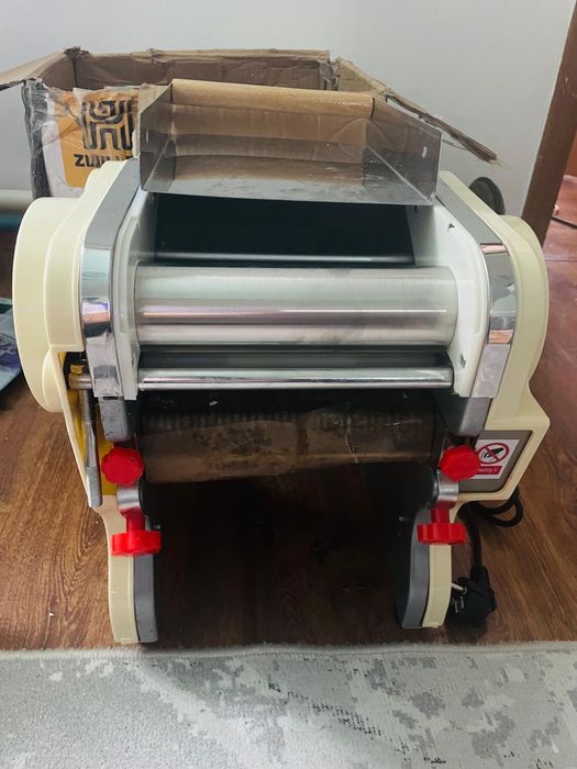 Лапшарезка-тестораскатка