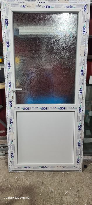 Usa de termopan noua.