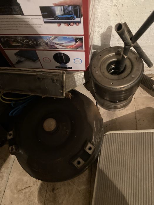 Продаю акпп на мерседес 190