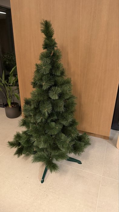 Коледна елха 1.5 м ГРИПС ПВЦ – тъмен бор, реалистична, PVC