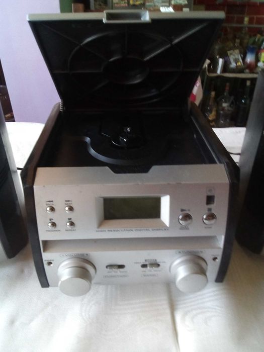 CD С Две колони и радио