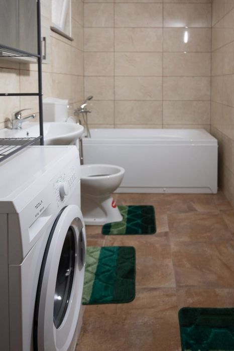 Inchiriez apartament cu 2 camere cu toate cheltuielile incluse in pret