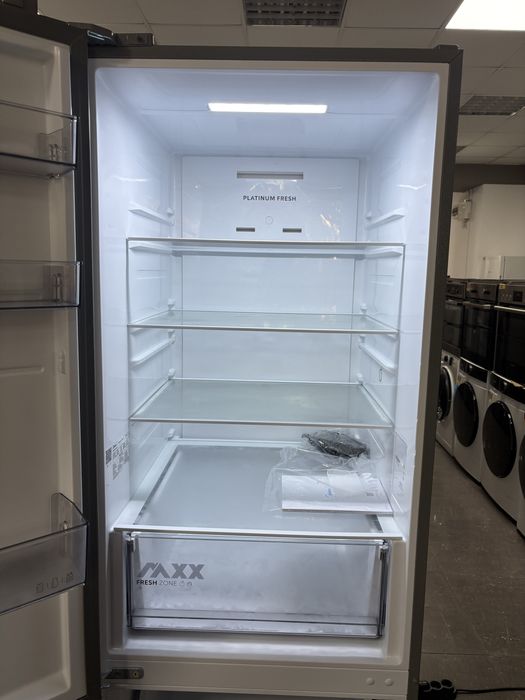 Хладилник с долен фризер MIDEA MDRB548MME46 186.00 см No Frost