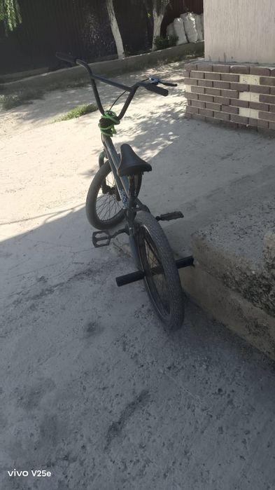 BMX велик в хорошем состоянии