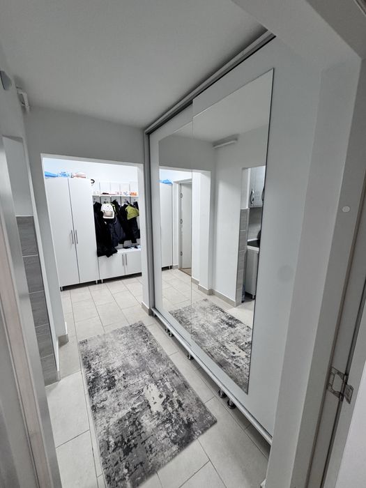 Vând apartament 3 camere Vulcan