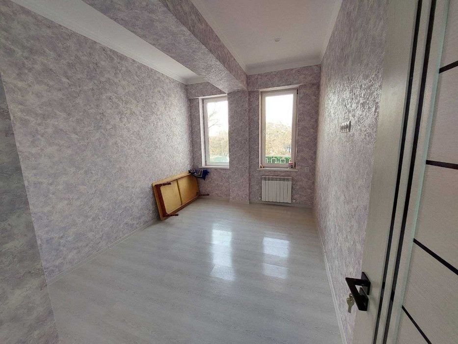 ЖК Xon Saroy Ayvon 3 комнатная 76м2 по кадастру , Универсам ориентир