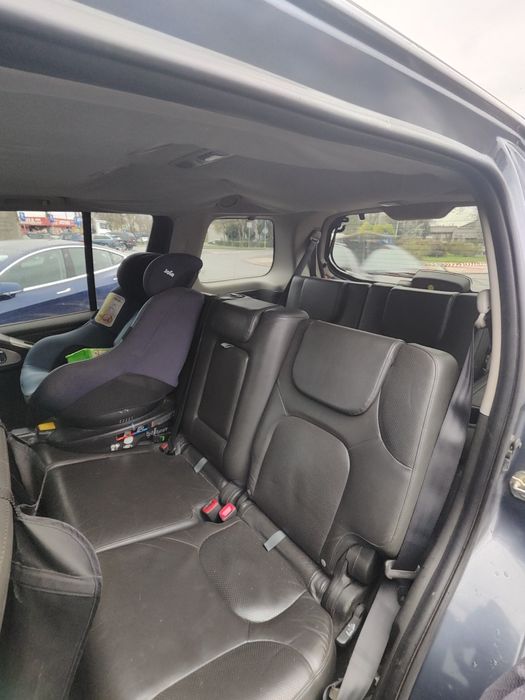 Vand SUV 4x4 Nissan Pathfinder 2.5d 2007 / 7 locuri