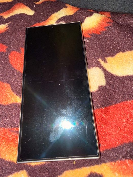 vand telefon astept oferte