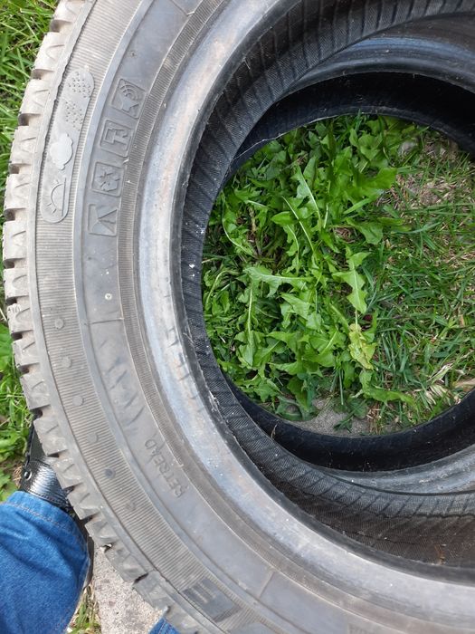 Vând anvelope an stare buna