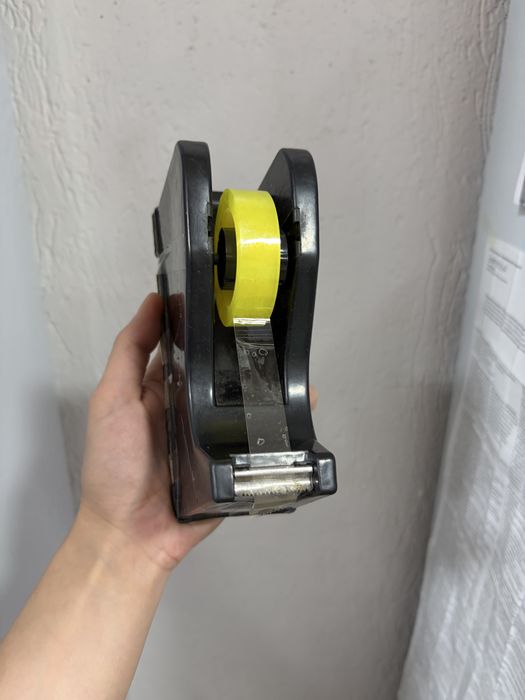 Диспенсер для скотча, “скочерезка”