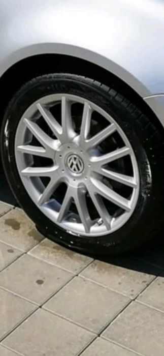 Оригинални джанти от  VW Golf 5 GT 17" с нови летни гуми