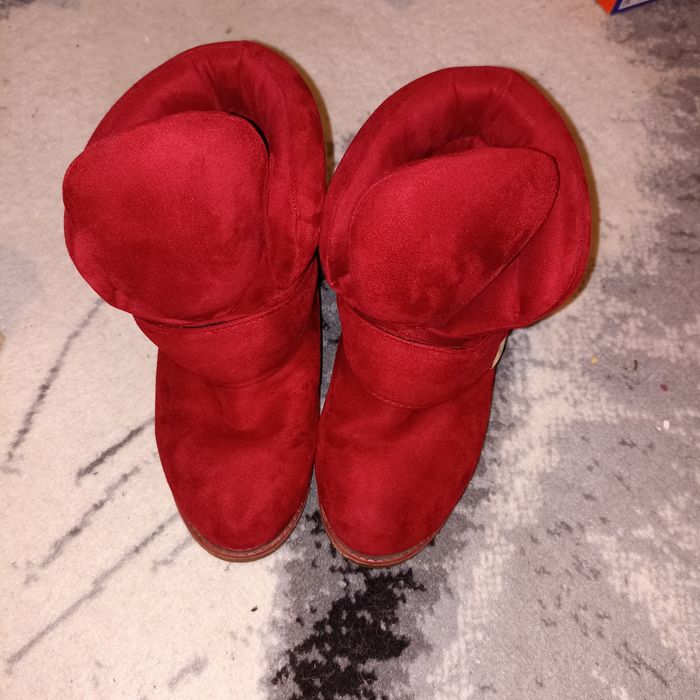 Зимние ботинки .