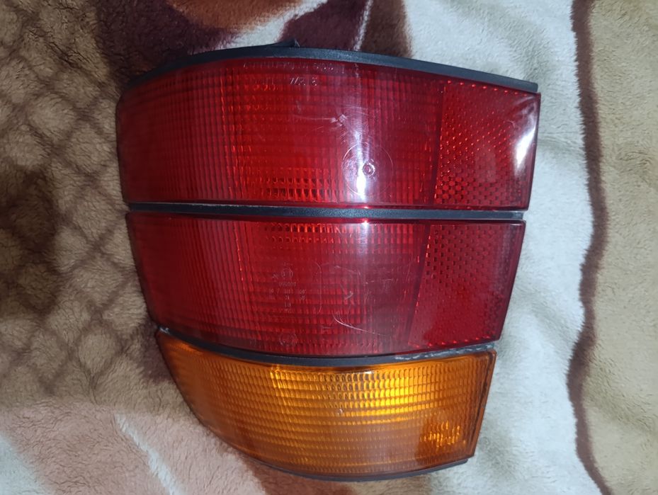 Фары задние на БМВ Е34 универсал