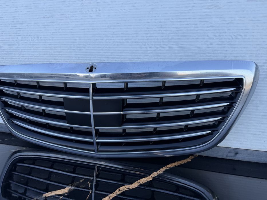 Оригинална решетка за мерцедес Mercedes W222